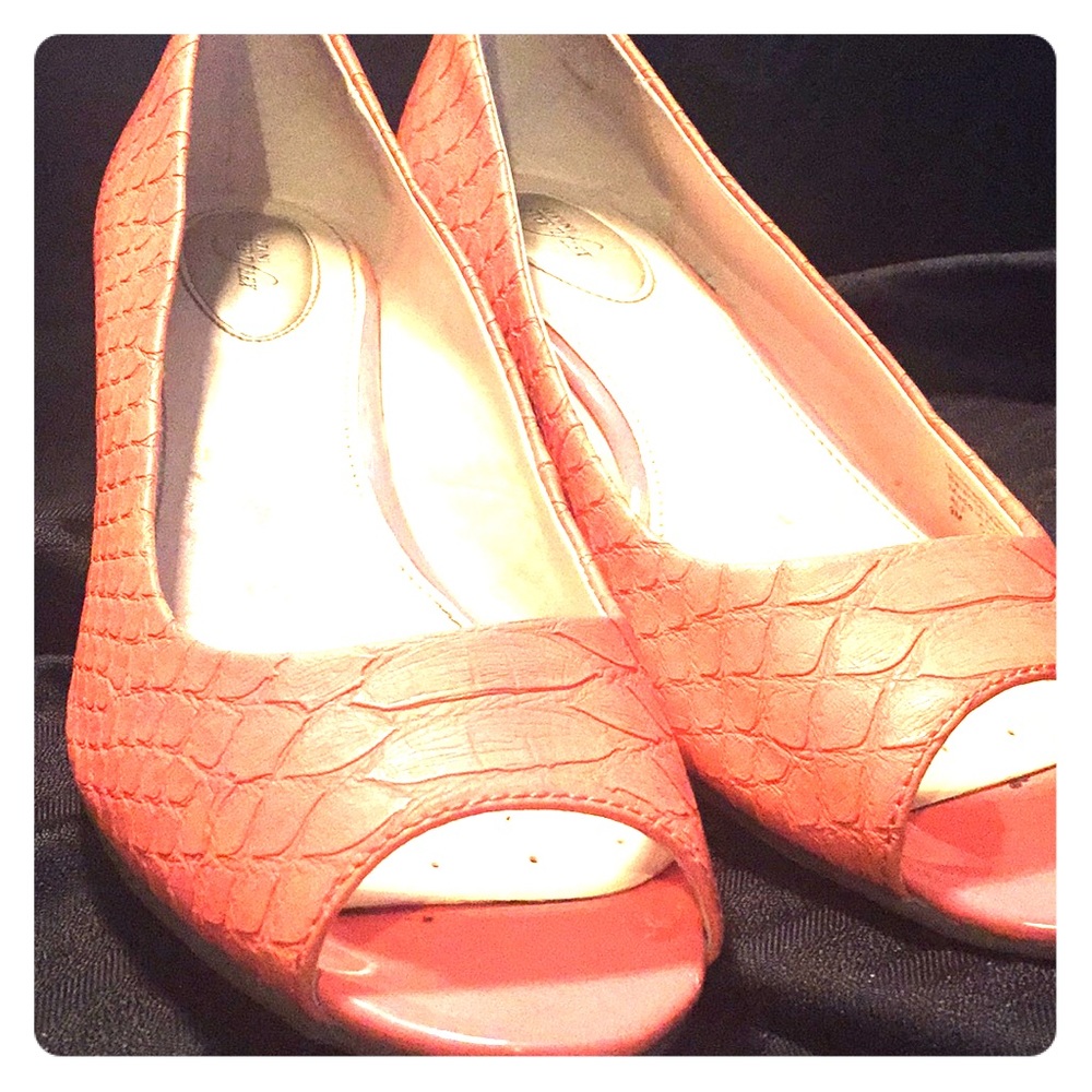 Coral wedge